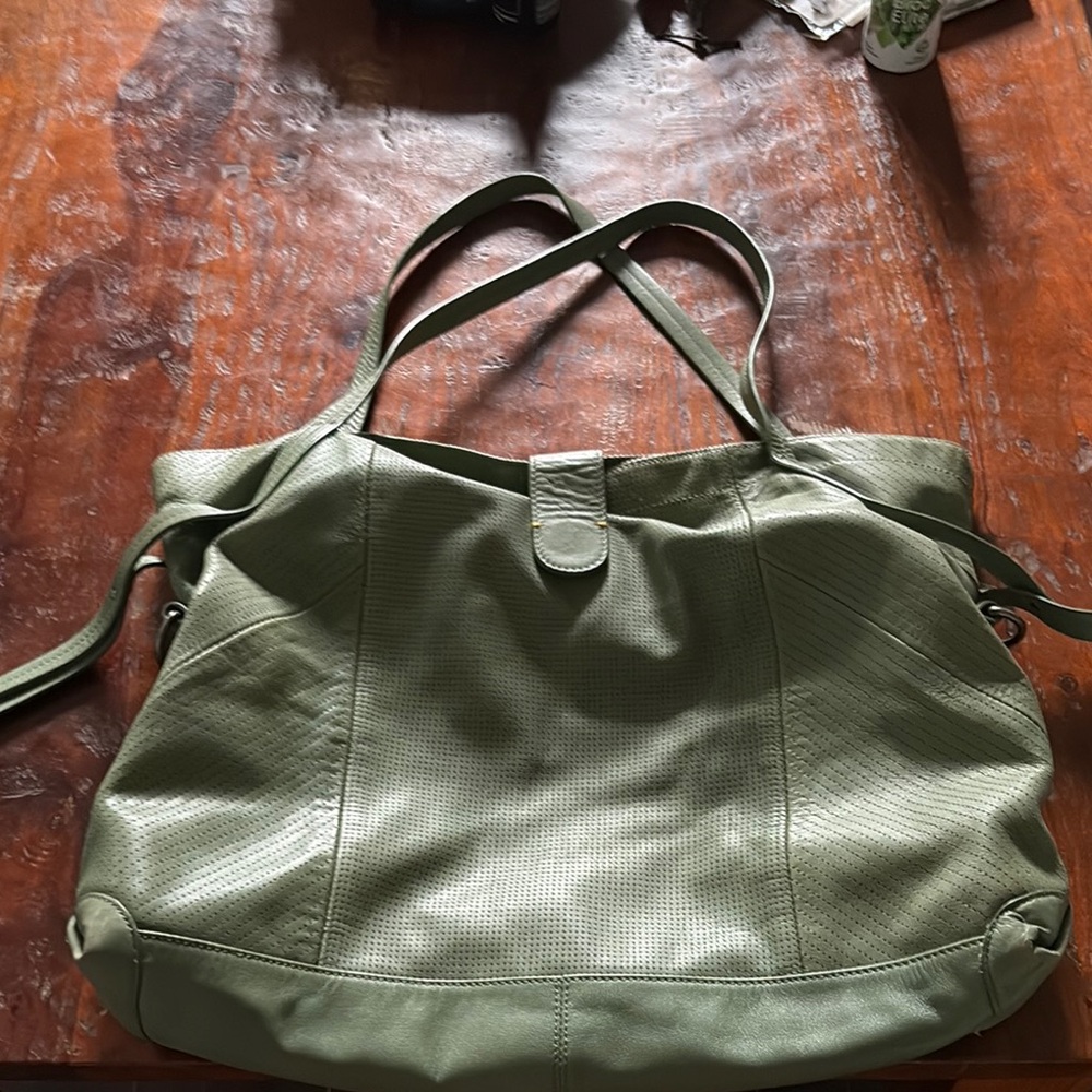 Splendid Green Leather Tote Bag